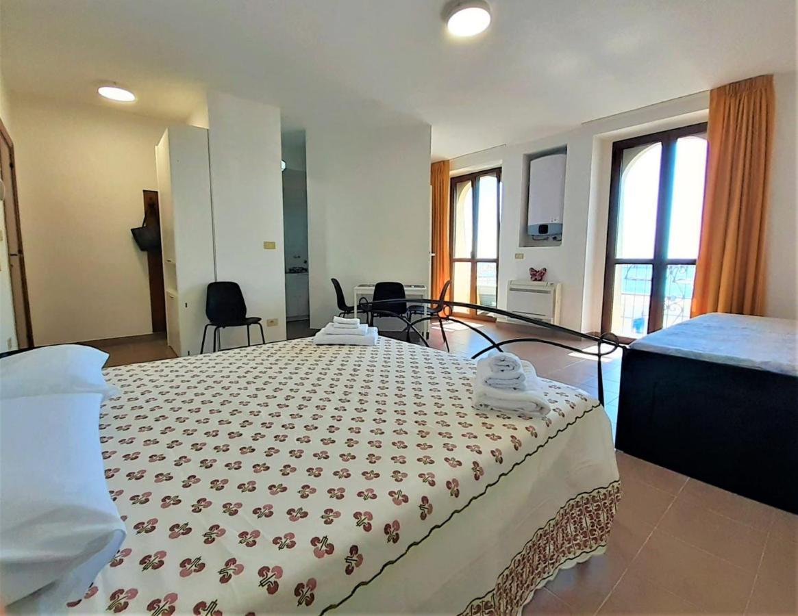 K&K Room Duomo1 Termoli Exterior photo